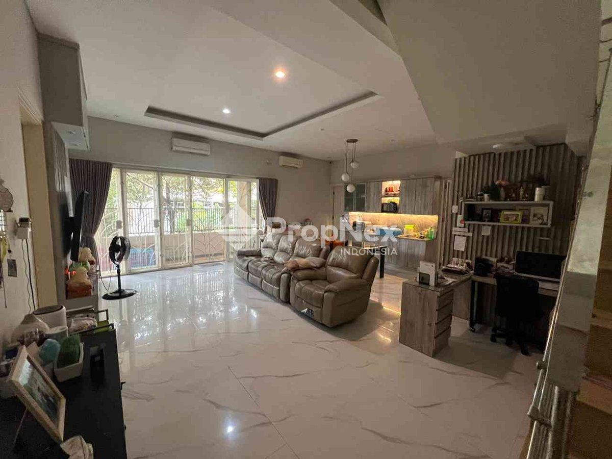 Rumah MINIMALIS Sutorejo Utara — foto 11